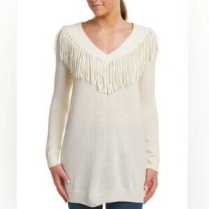 Ella Moss Pull Over Fringe V-Neck Sweater in Oatmeal